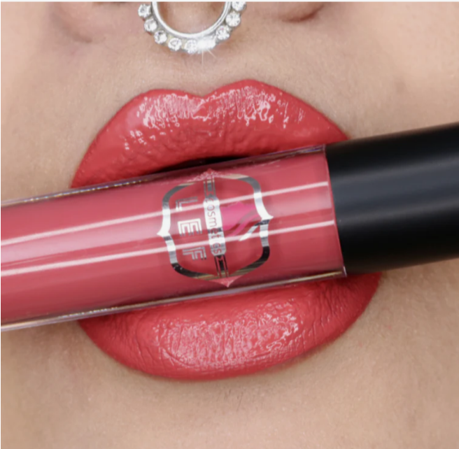 02 | أحمر الشفاه السائل الترا جلوس - الصورة 3